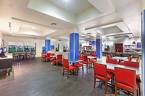Holiday Inn Express & Suites Shreveport South Park Plaza by IHG