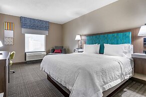 Hampton Inn & Suites Louisville East