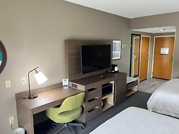 Hampton Inn & Suites Louisville East