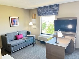 Hampton Inn & Suites Louisville East