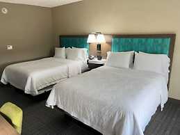 Hampton Inn & Suites Louisville East