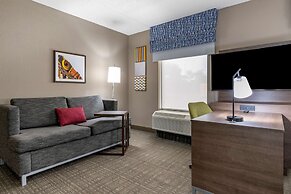 Hampton Inn & Suites Louisville East
