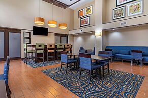 Hampton Inn & Suites Louisville East