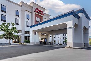 Hampton Inn & Suites Louisville East