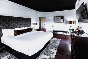 The Delafield Hotel
