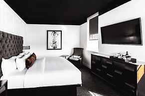 The Delafield Hotel