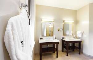 The Delafield Hotel