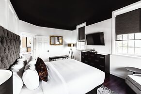 The Delafield Hotel