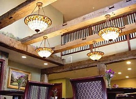 Hearthstone Inn & Suites