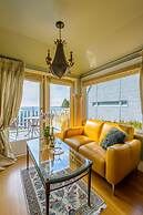 Crystal's View Bed & Breakfast