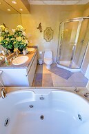 Crystal's View Bed & Breakfast