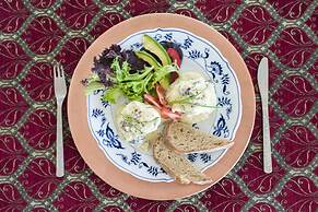 Crystal's View Bed & Breakfast