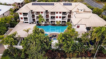 Meridian Port Douglas - Adults only