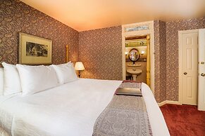 Yelton Manor Bed & Breakfast