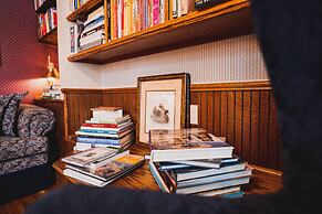 Yelton Manor Bed & Breakfast