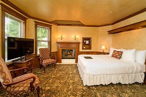 Yelton Manor Bed & Breakfast