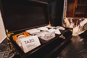 Yelton Manor Bed & Breakfast