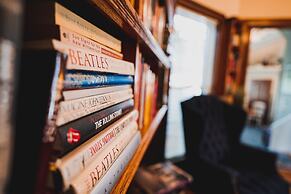 Yelton Manor Bed & Breakfast