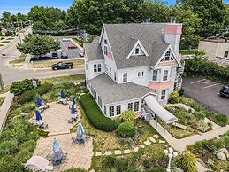 Yelton Manor Bed & Breakfast