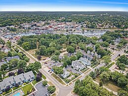 Yelton Manor Bed & Breakfast