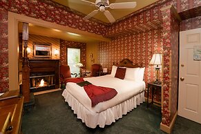 Yelton Manor Bed & Breakfast