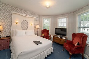 Yelton Manor Bed & Breakfast