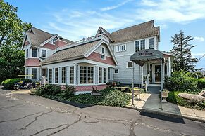 Yelton Manor Bed & Breakfast