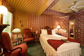 Yelton Manor Bed & Breakfast