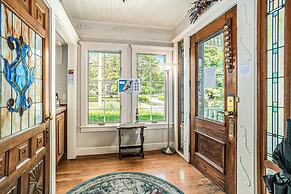 Yelton Manor Bed & Breakfast