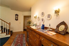 Yelton Manor Bed & Breakfast