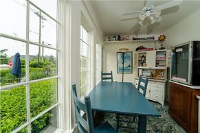 Yelton Manor Bed & Breakfast