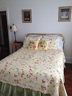 Red Lion Bed & Breakfast