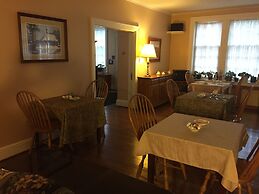 Red Lion Bed & Breakfast