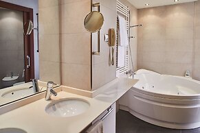 Hotel Silken Ciudad Gijon