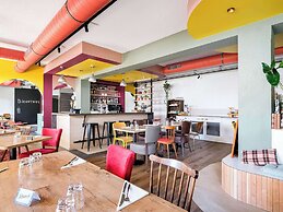 greet Hotel Massieux Lyon Nord