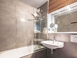 greet Hotel Massieux Lyon Nord