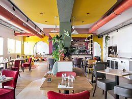 greet Hotel Massieux Lyon Nord