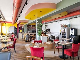 greet Hotel Massieux Lyon Nord