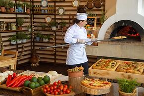 Constantinou Bros Pioneer Beach Hotel