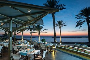 Constantinou Bros Pioneer Beach Hotel