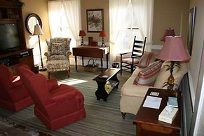 Strasburg Village Inn