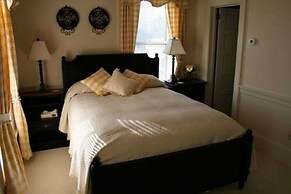 Strasburg Village Inn