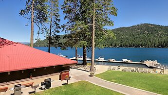 Donner Lake Village