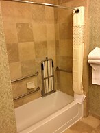 Hampton Inn & Suites Savannah Historic District