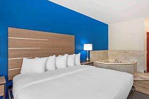 Comfort Inn & Suites Harrisburg-Hershey North