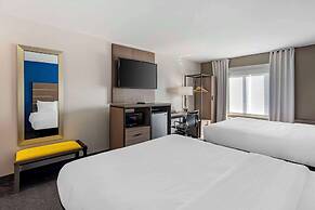 Comfort Inn & Suites Harrisburg-Hershey North