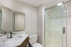 Comfort Inn & Suites Harrisburg-Hershey North