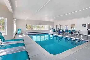 Comfort Inn & Suites Harrisburg-Hershey North