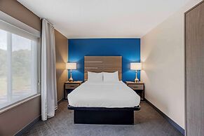 Comfort Inn & Suites Harrisburg-Hershey North