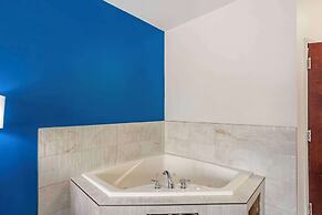 Comfort Inn & Suites Harrisburg-Hershey North